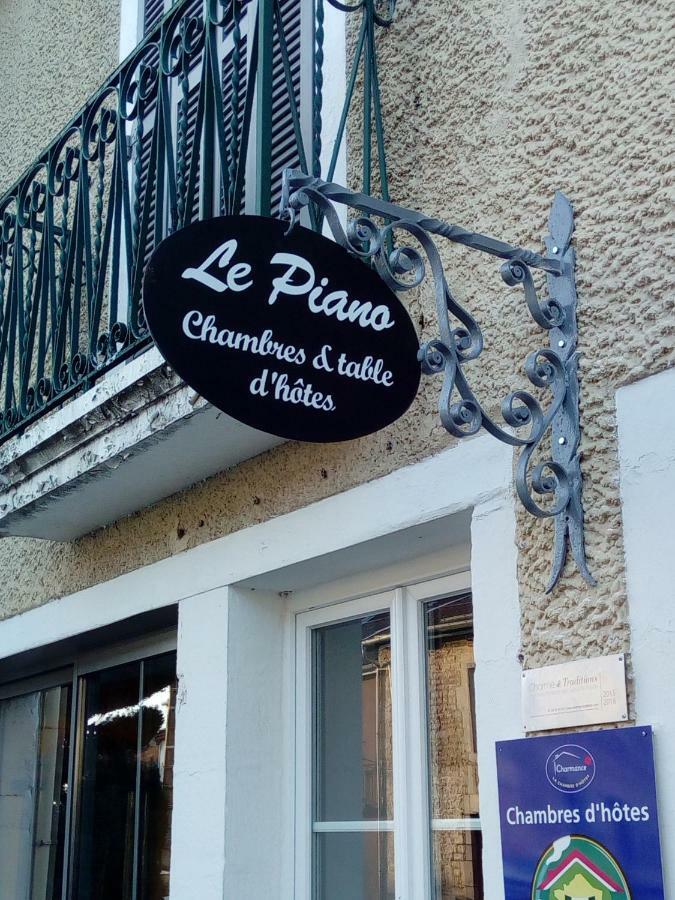 Le Piano Hotel Biesles Eksteriør billede
